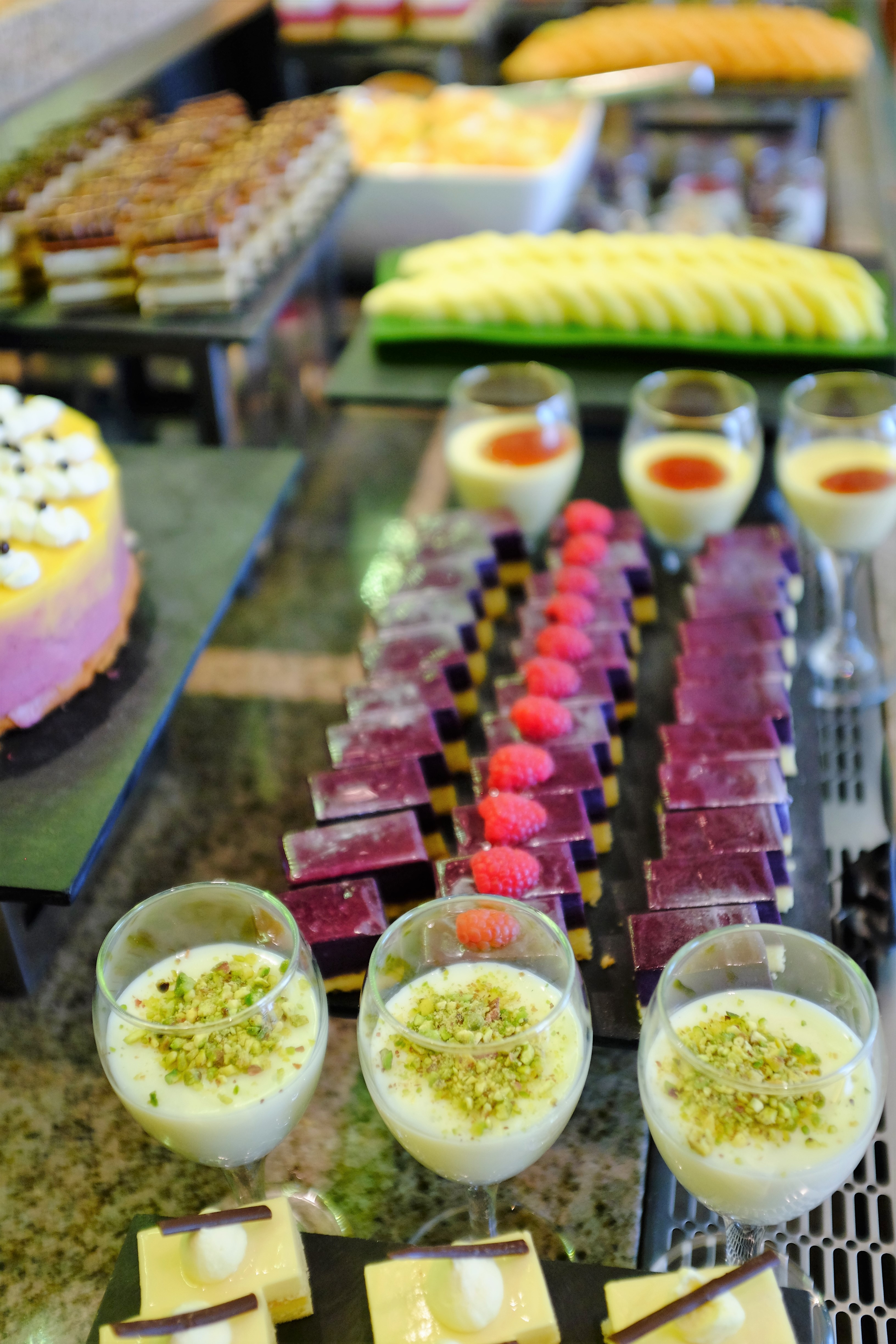 Friday Brunch at Zest, Al Ain Rotana