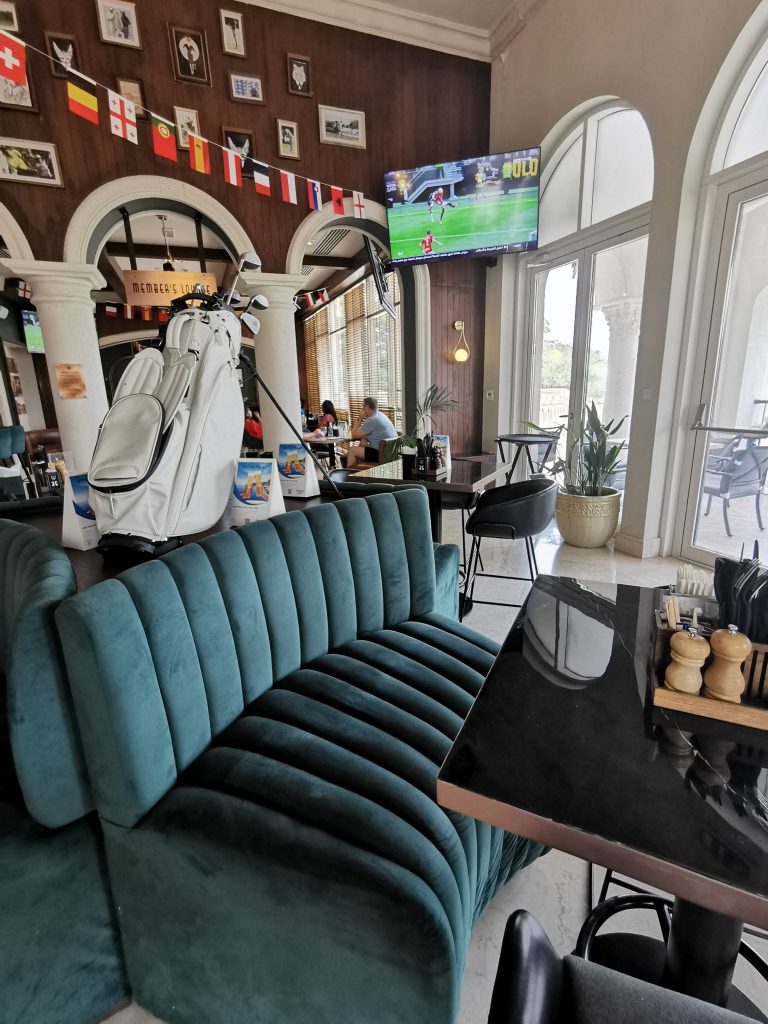 weekenduae Crafty Fox Gastropub & Sports Bar, Dubai, Jumeirah Golf Estates, UAE weekend